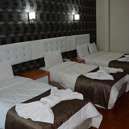 Hotell Bulut 3*